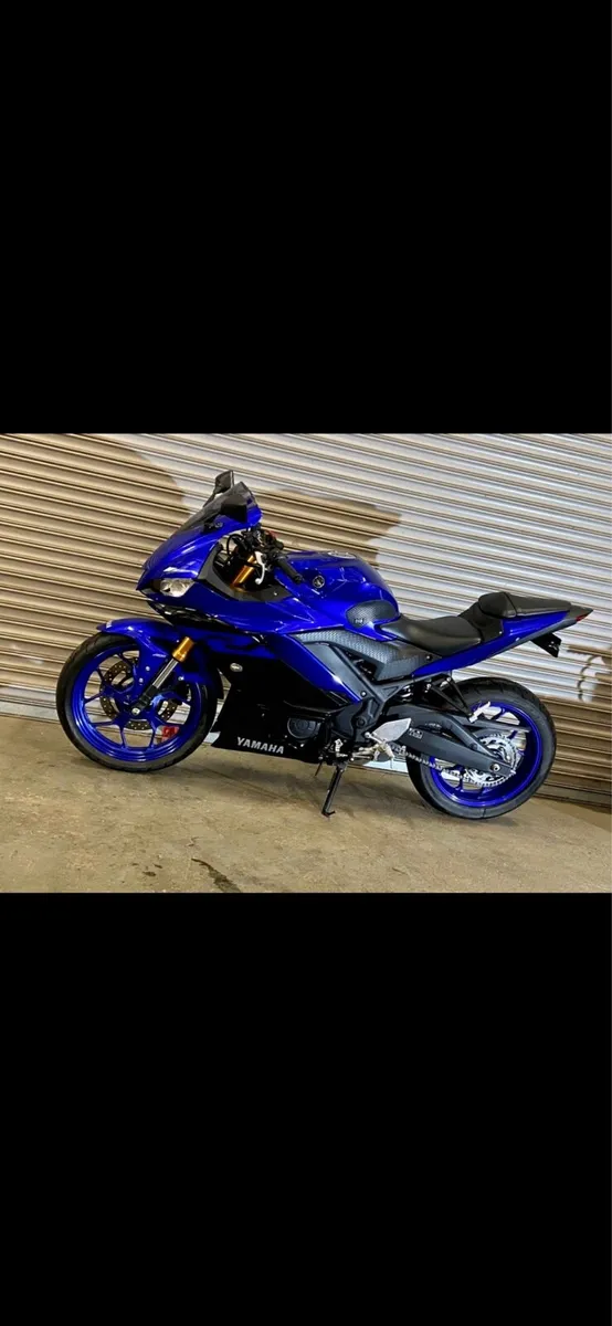 Yamaha r3 - Image 2