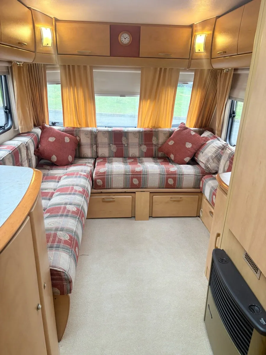 Bailey Pageant Caravan series 5 - Image 2