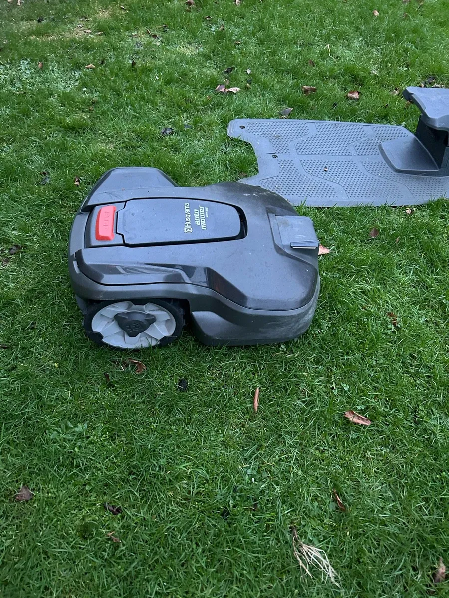 Husqvarna 2022 model 315 robotic lawnmower - Image 1