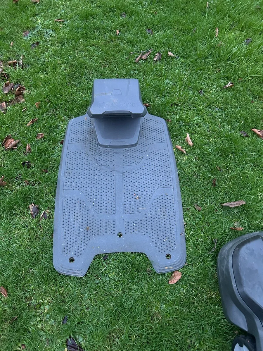 Husqvarna 2022 model 315 robotic lawnmower - Image 3