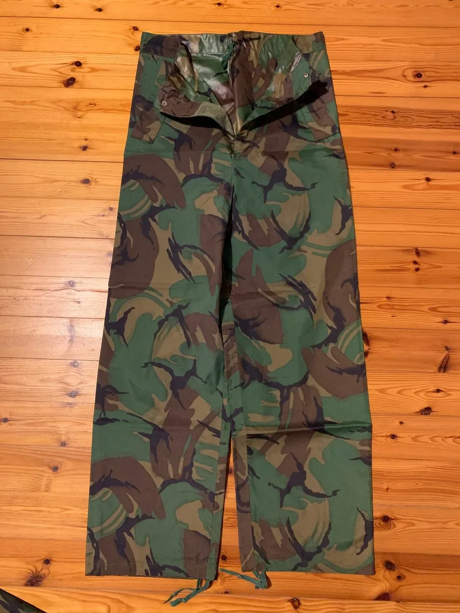 BRITISH ARMY WATERPROOF DPM MILITARY RAINSUIT - Image 3