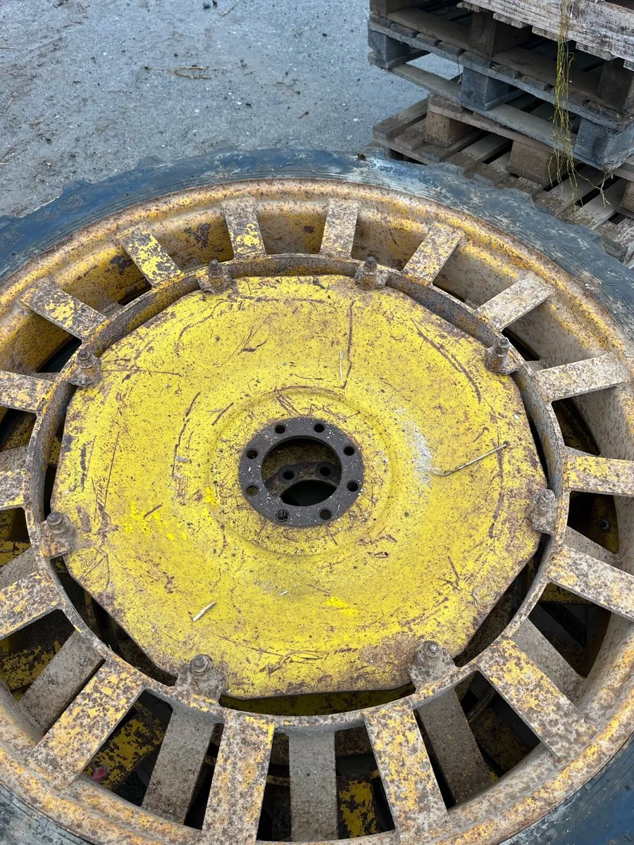 230/95r48 row crops also dual wheel bands - Image 1