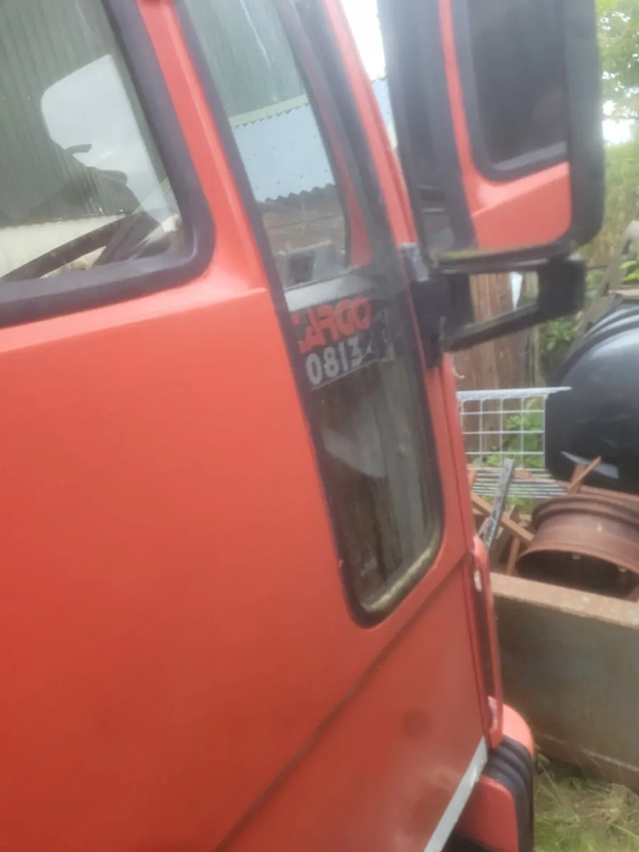 Ford Cargo 0813 - Image 2