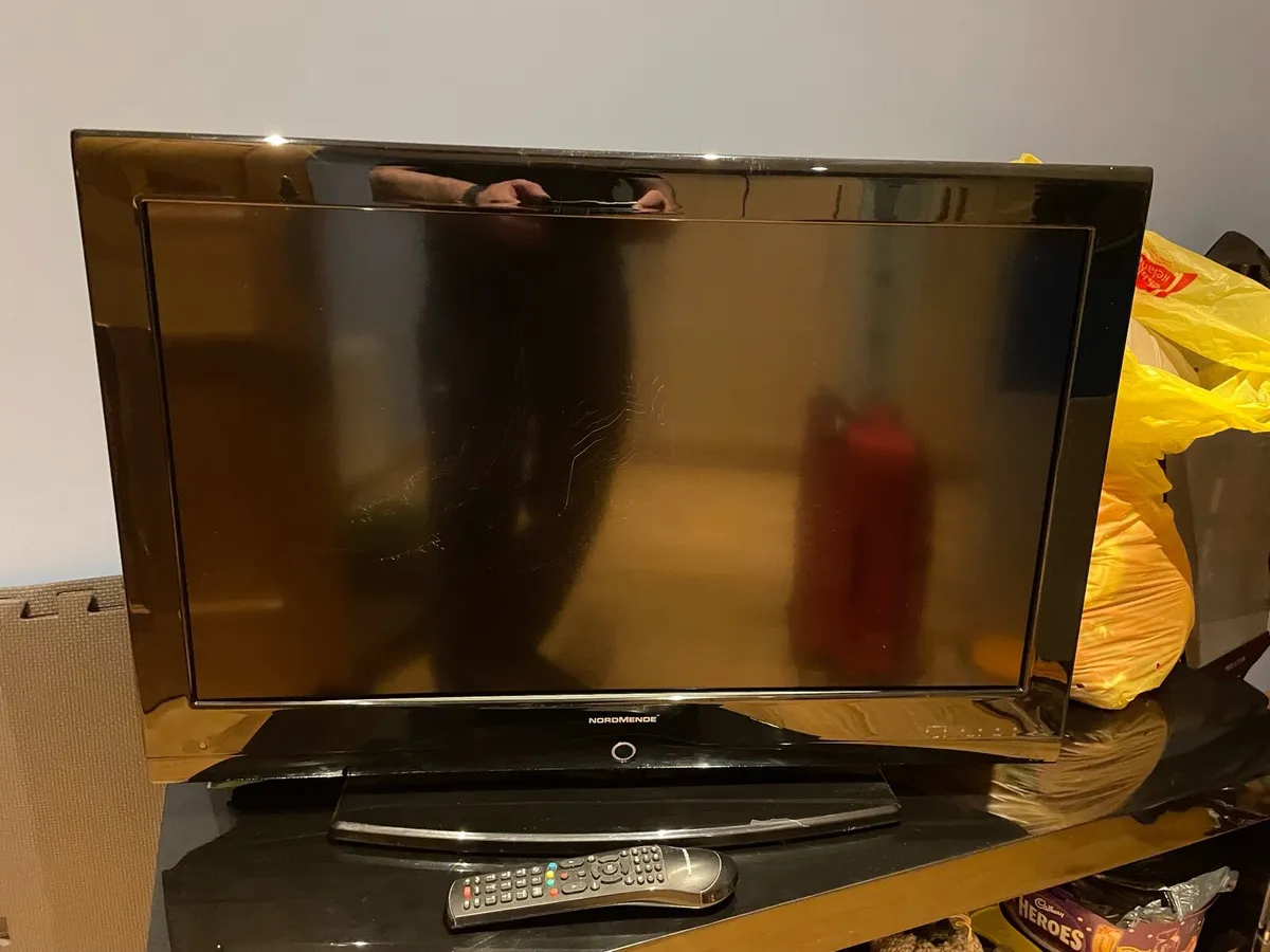 Nordmende 32” LCD TV , c/w Remote Control - Image 1