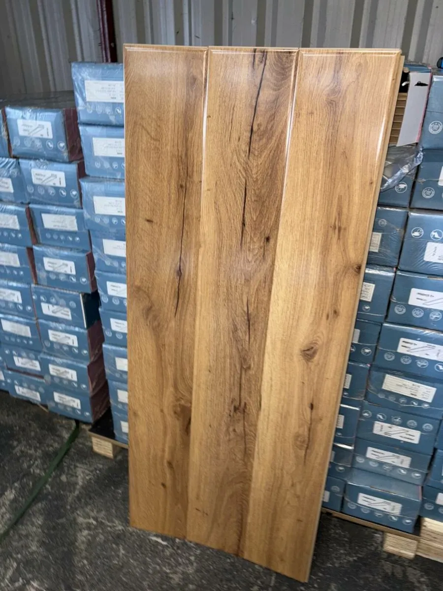 New laminate flooring - Image 2