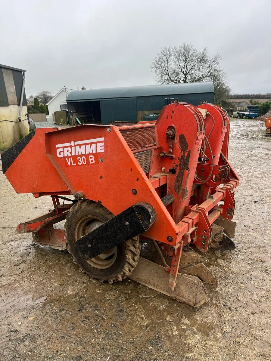Grimme potato planter - Image 1