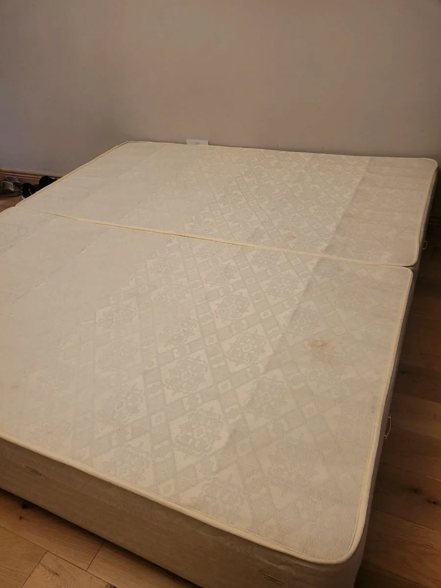 6ft superking bed base with drawers - Image 1