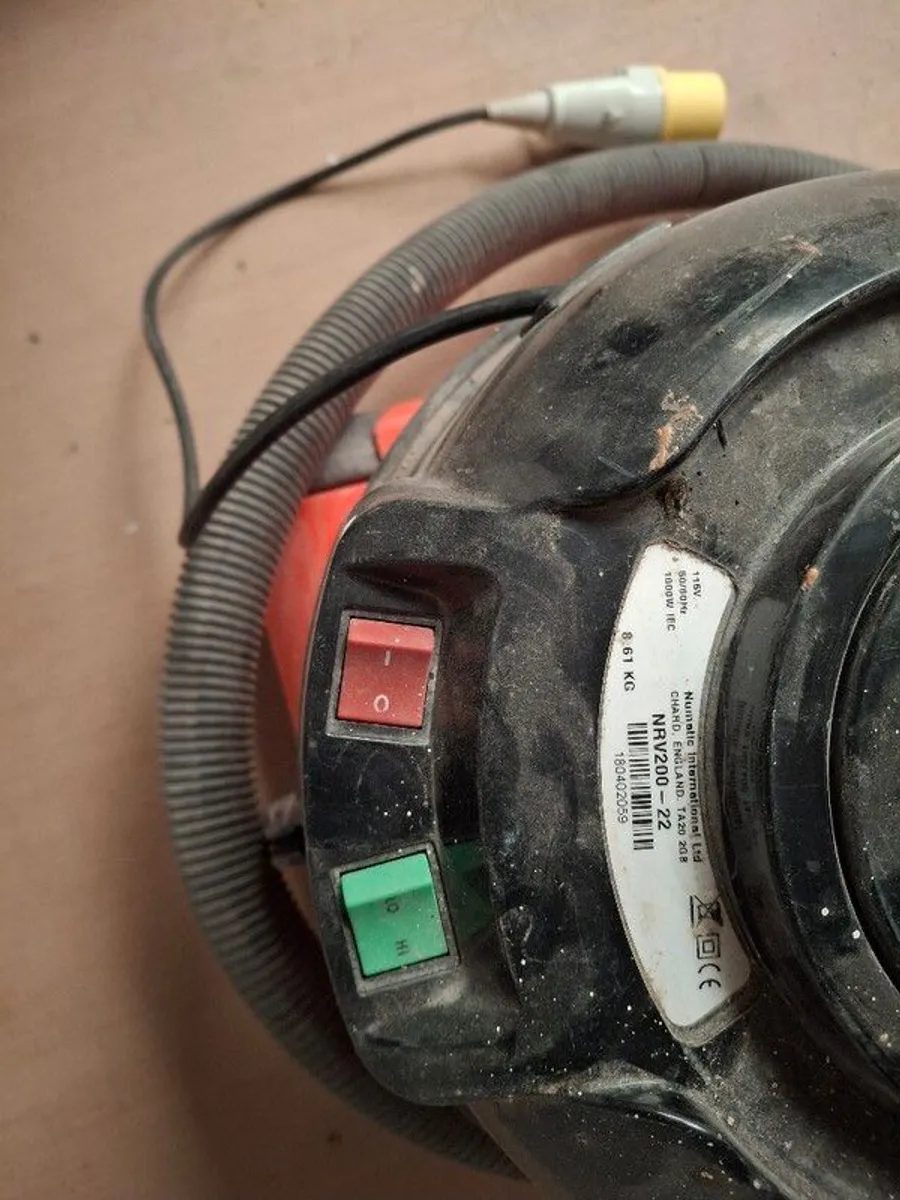 Henry hoover 110Volt + bags - Image 2