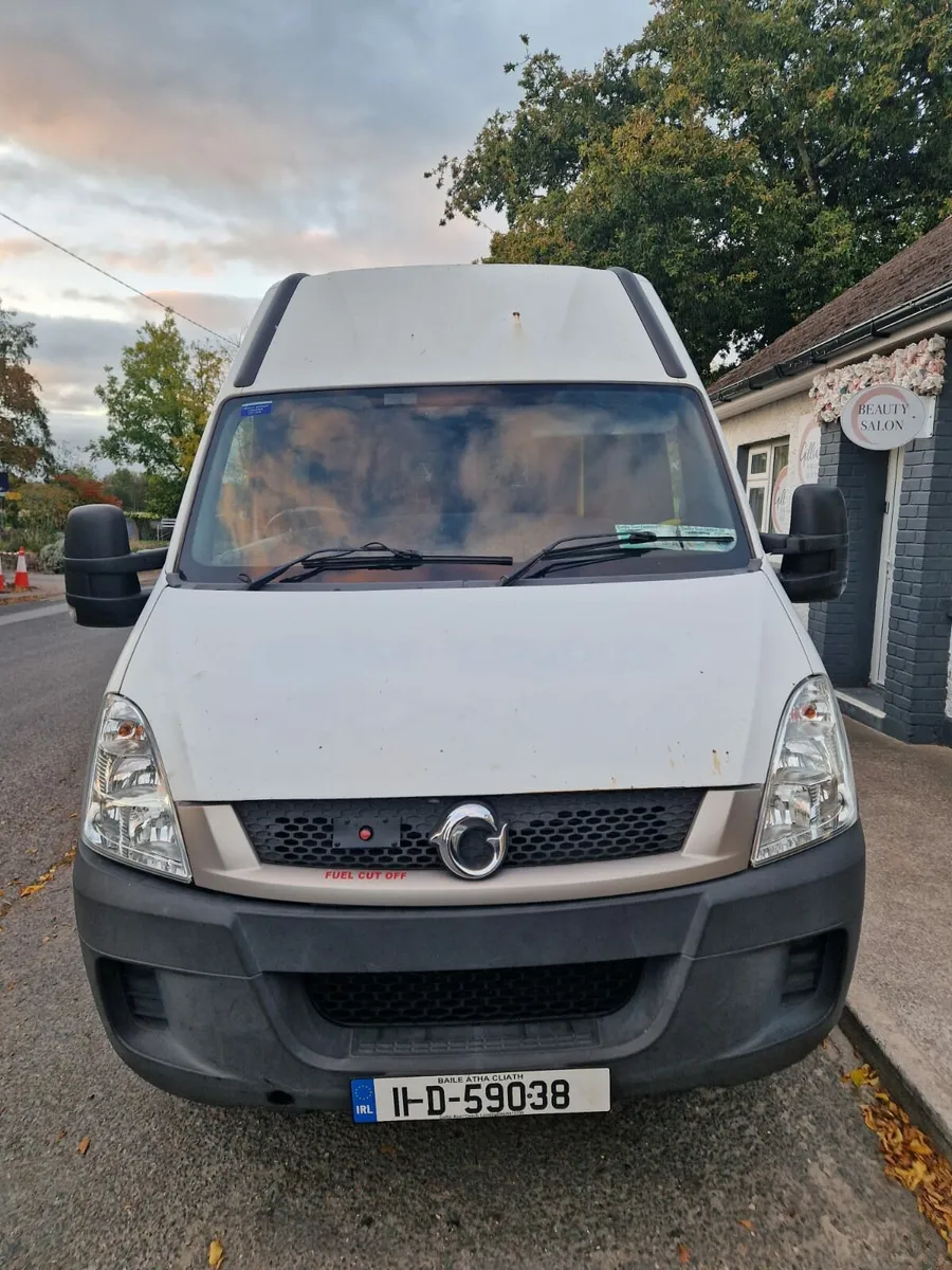 Iveco 18 seat - Image 4