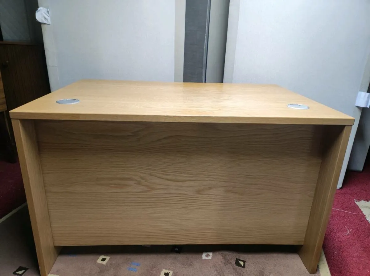 Solid oak executive office desk & chair 🚚 - Image 2