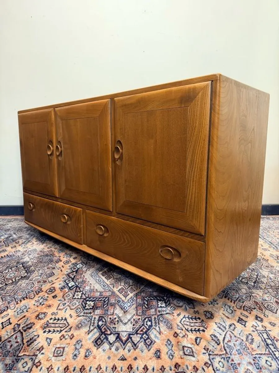 Mid Century Ercol Windsor 468 Solid Elm Sideboard - Image 4