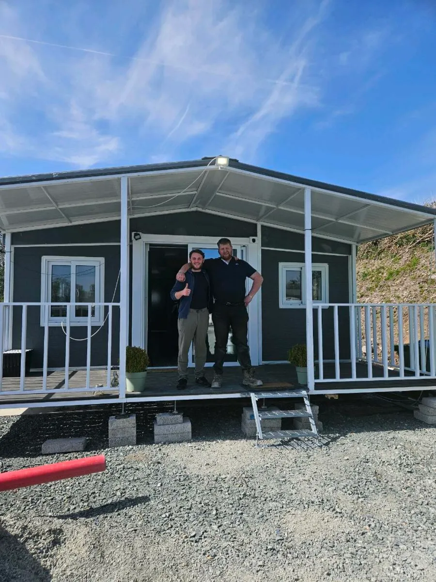 Veranda / porch / balcony - Image 1