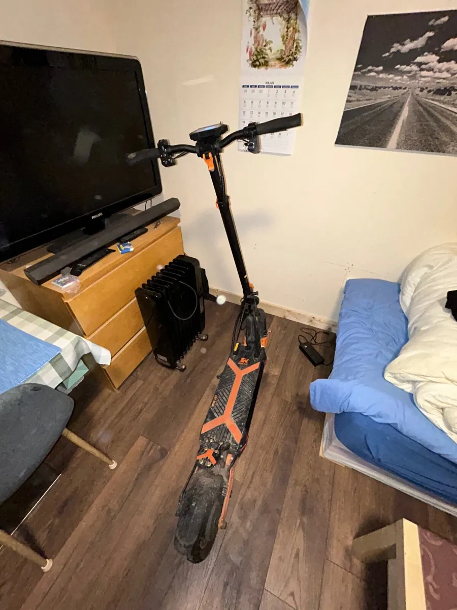 Electric scooter - Image 2