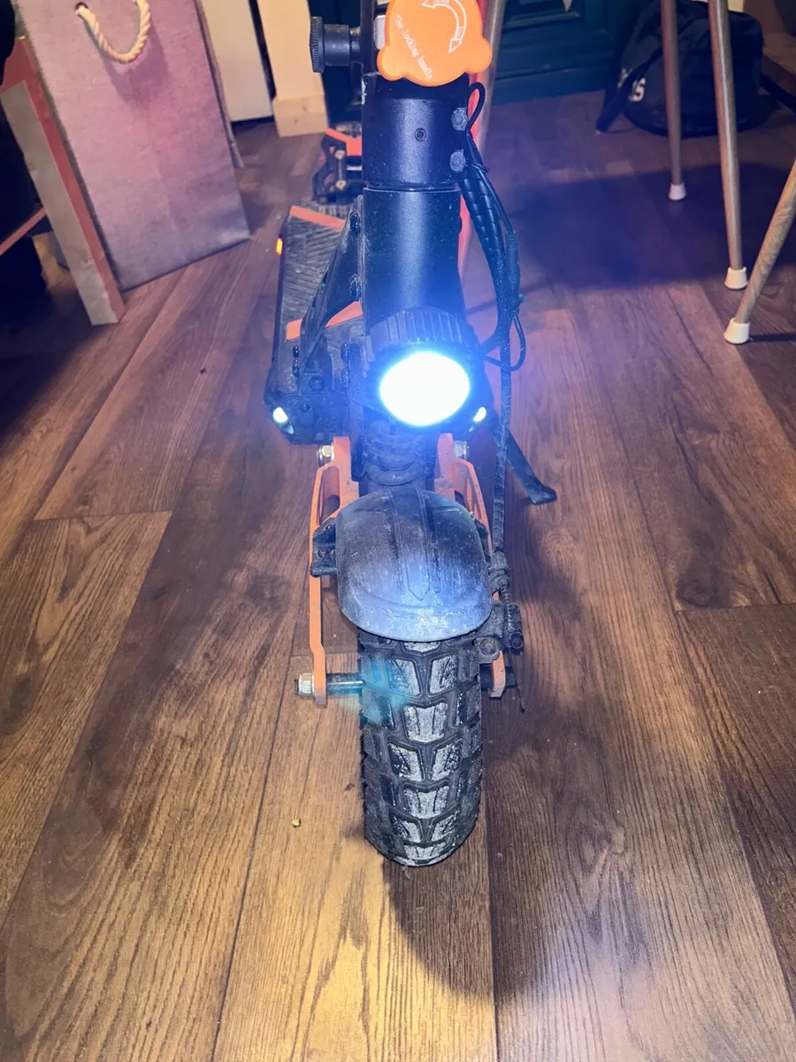 Electric scooter - Image 4