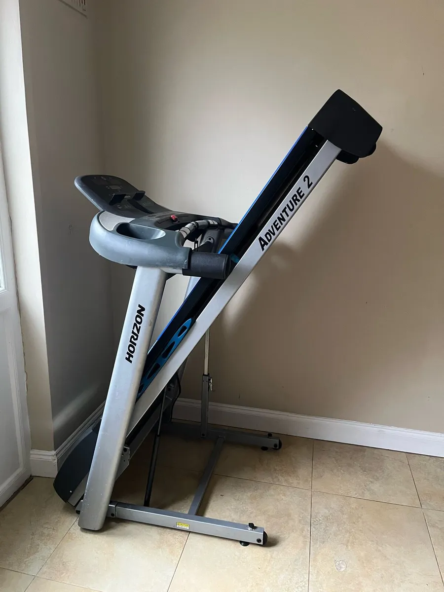 Horizon adventure 2 treadmill - Image 1