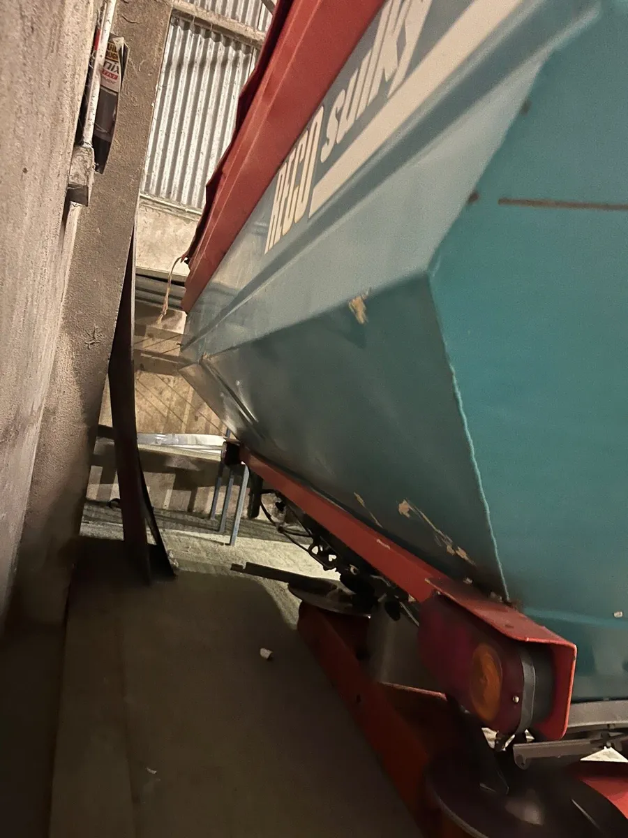 Sulky 2.5 ton sower - Image 3