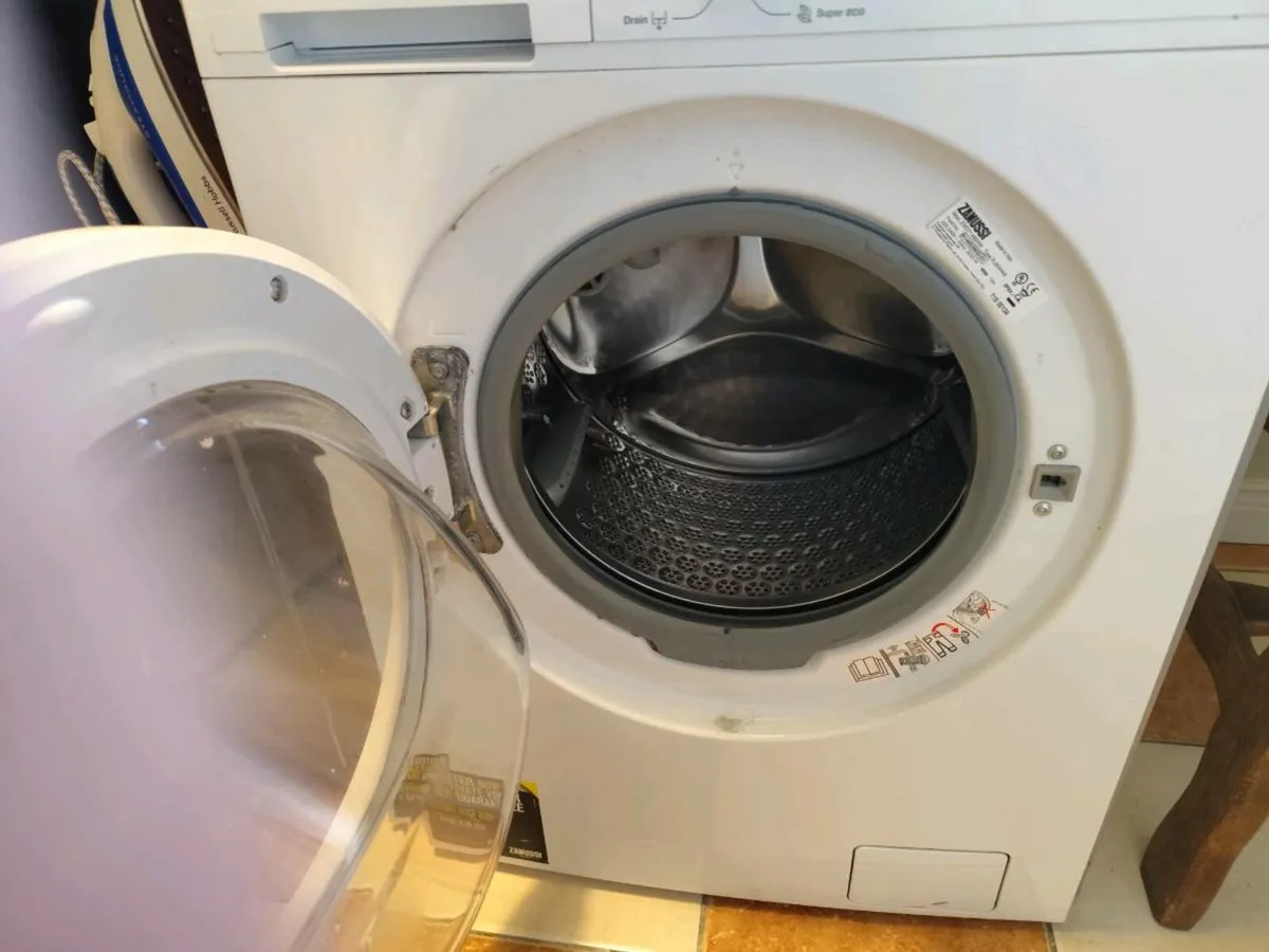 Zanussi washer dryer - Image 3