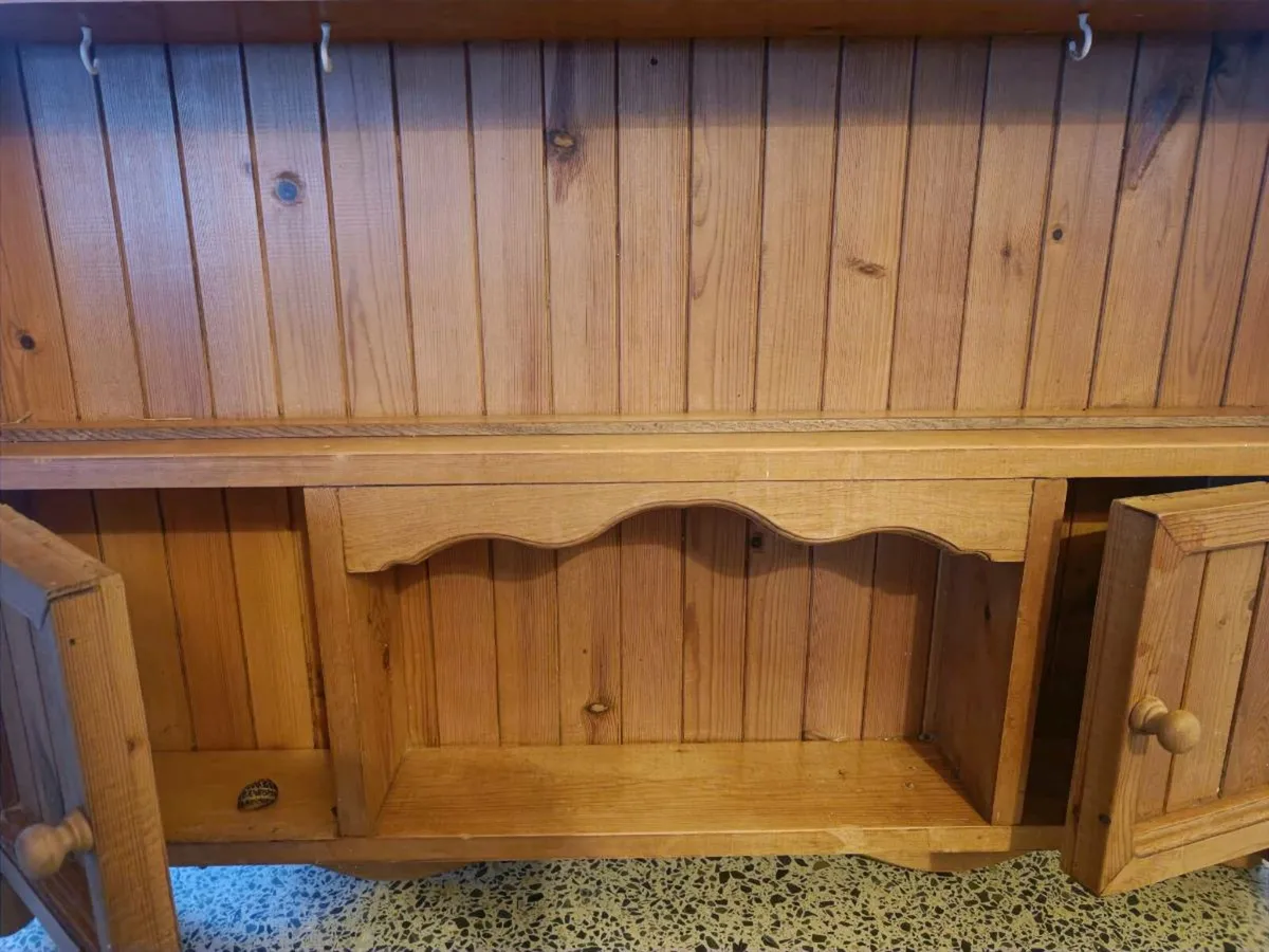 Wall dresser plate display - Image 3