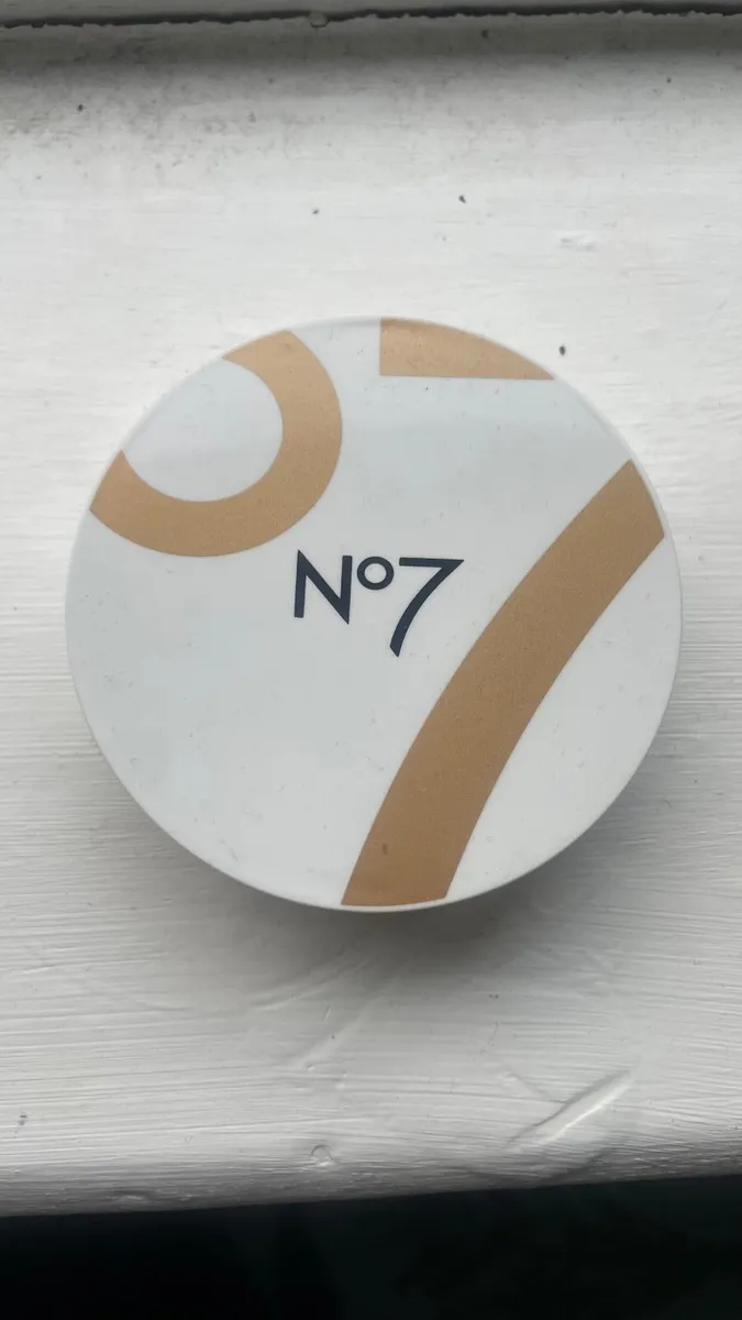 All New make up - Image 1