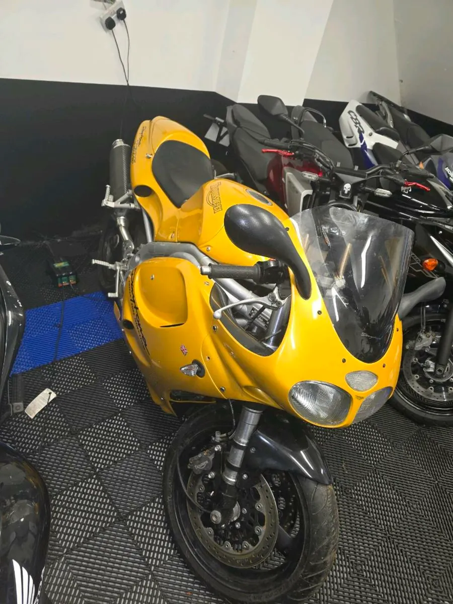 Triumph Daytona T595 - Image 1