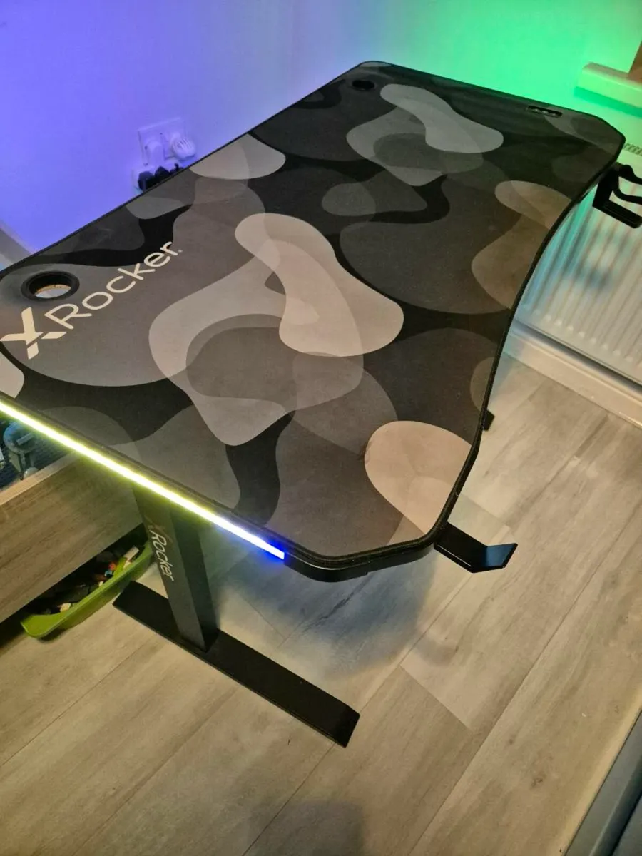 Gaming desk - Image 2