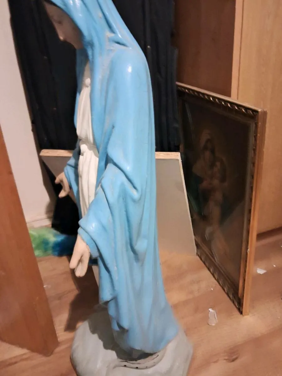 Virgin Mary statue - Image 4