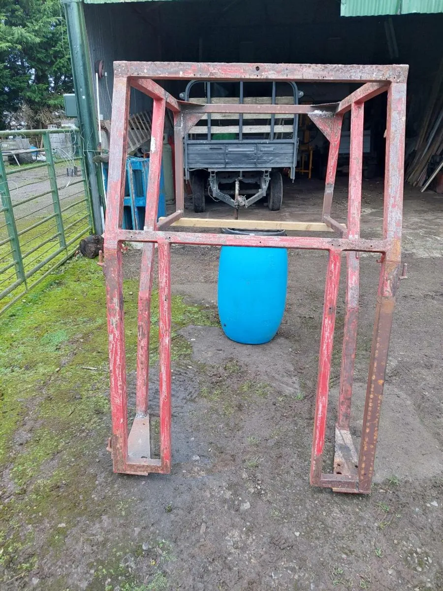 Cab for tractor - Image 4