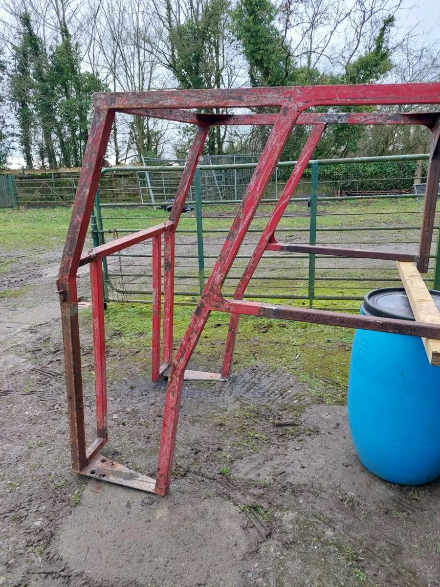 Cab for tractor - Image 2