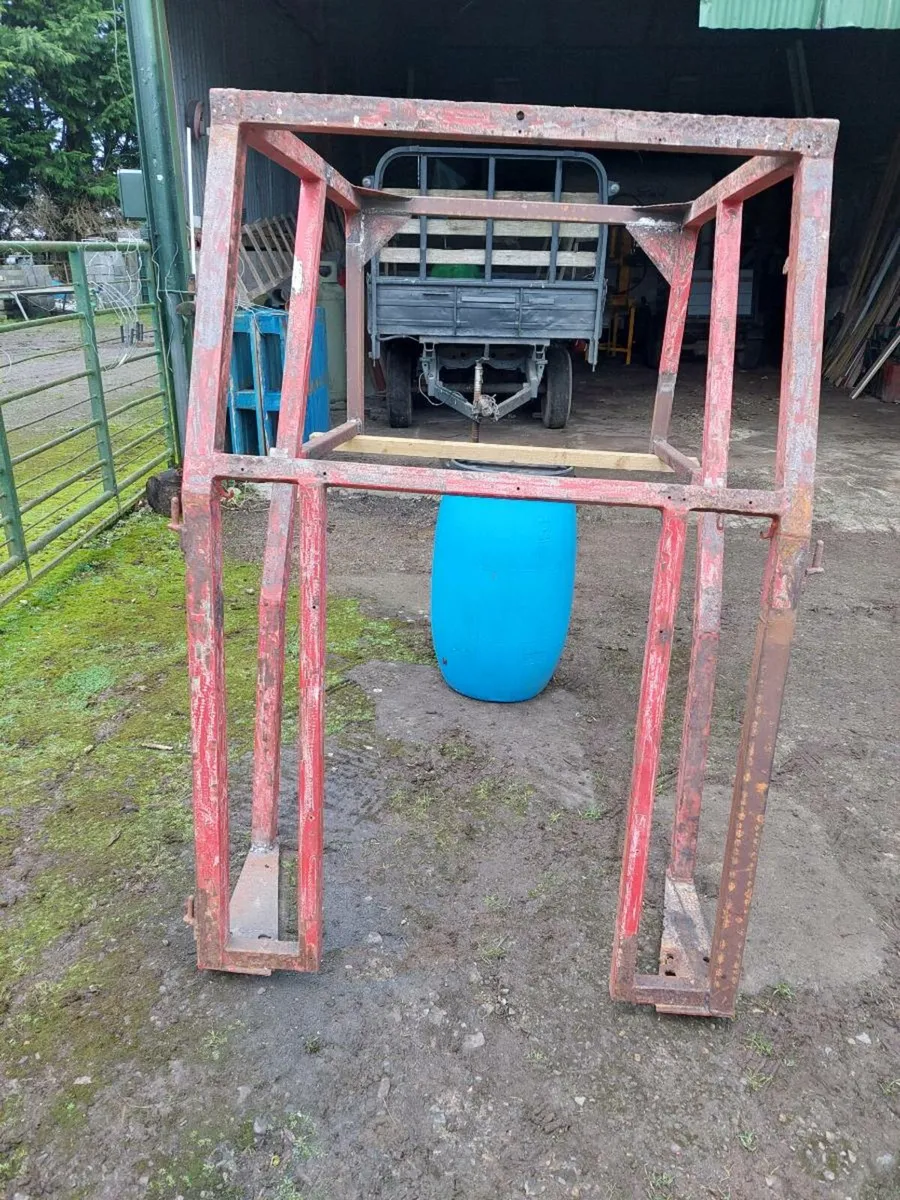 Cab for tractor - Image 3