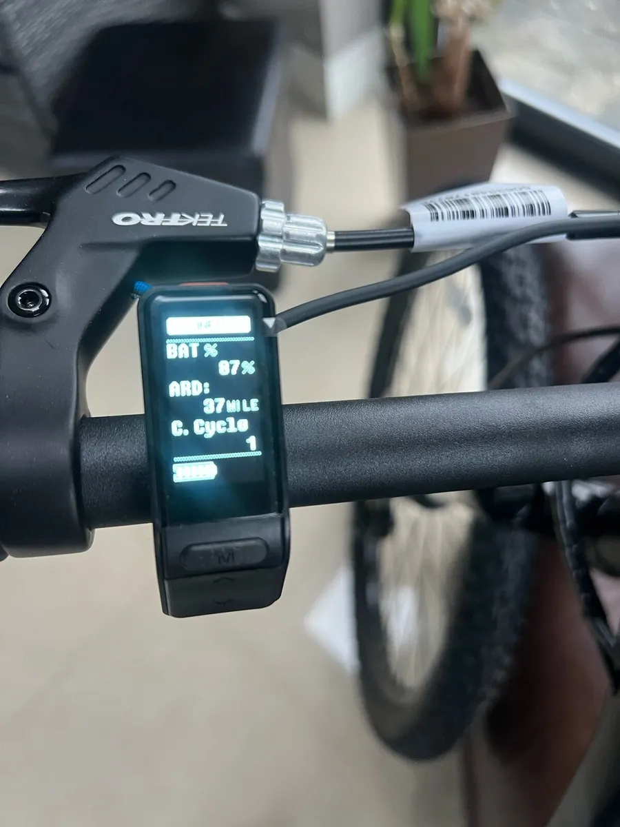 Carrera vengence E-Bike - Image 3