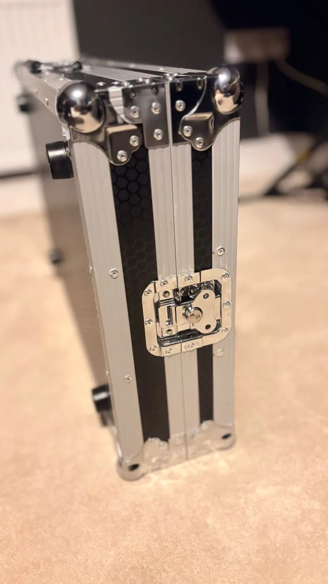 Mixer/PA Foam Flight Case XL - Image 2