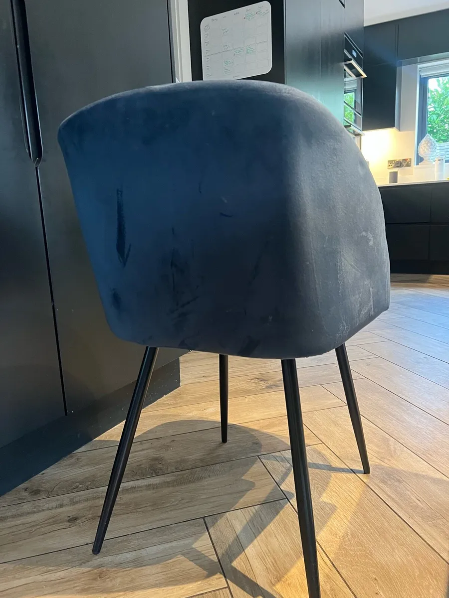 Dining Table - Image 4