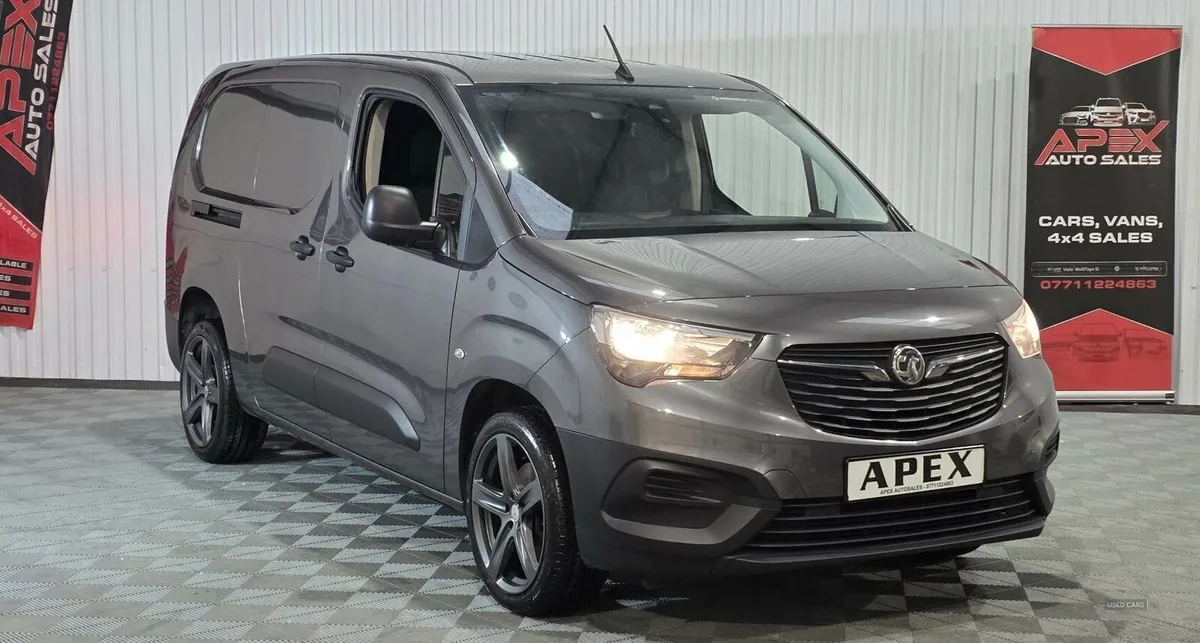 Vauxhall Combo CARGO L2 DIESEL - Image 2