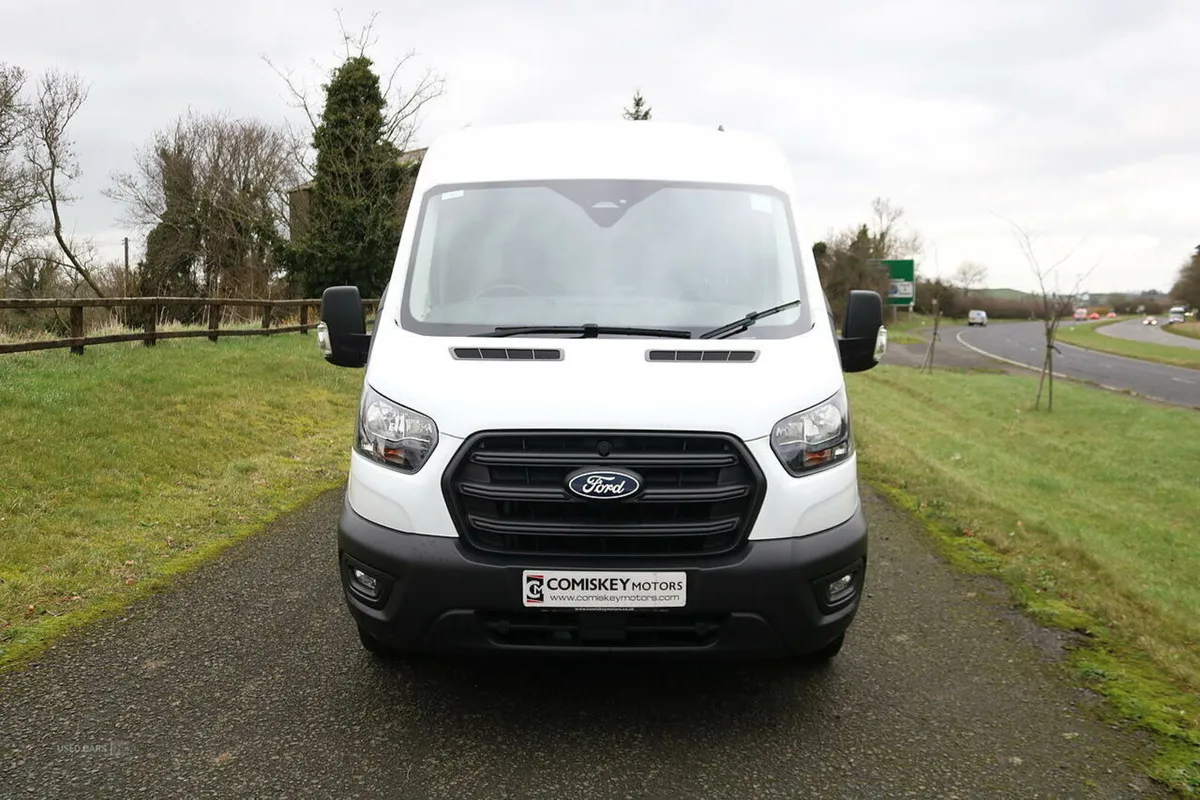 Ford Transit 350 EcoBlue Trend - Image 2