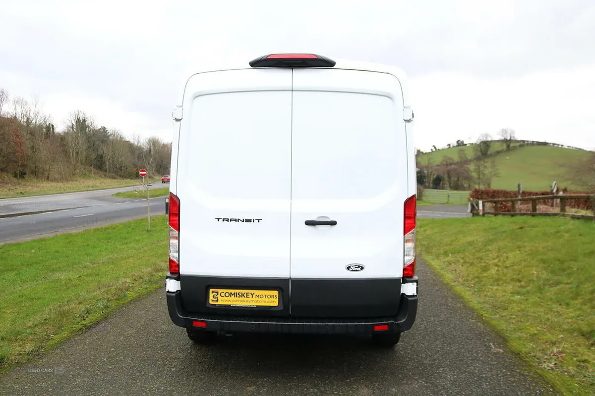 Ford Transit 350 EcoBlue Trend - Image 4