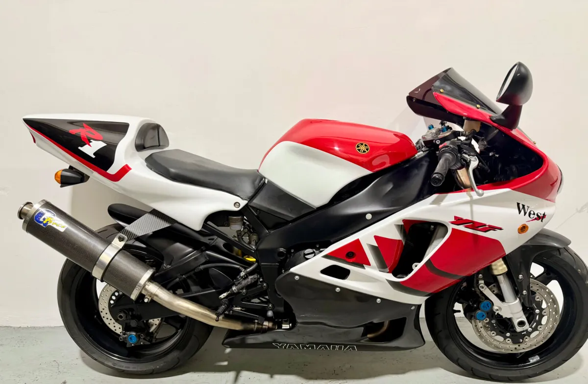 YAMAHA R1 4XV R7 BODYWORK - Image 1