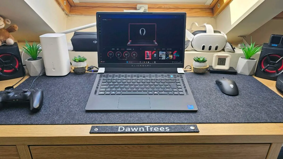 Alienware X15 R2 Gaming Laptop - Image 1