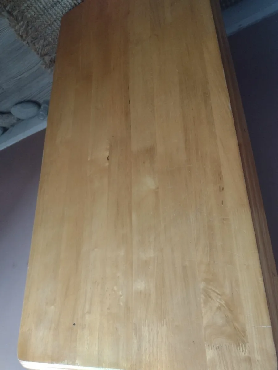 Heavy solid Oak coffee table/table top - Image 1