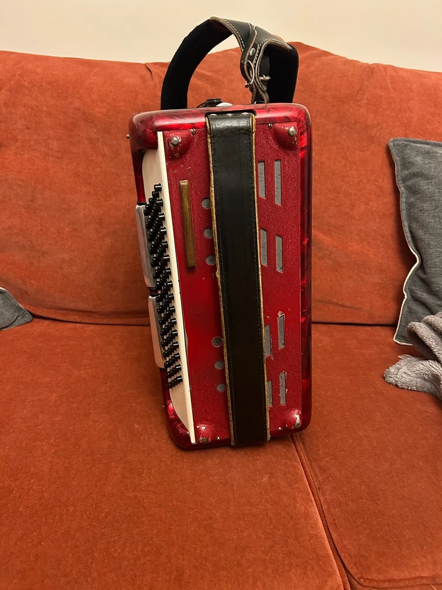 3 Row 1950’s B/C/C# Paolo Soprani accordion - Image 2