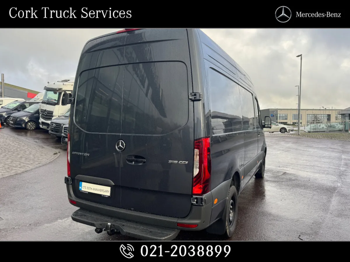 Mercedes-Benz Sprinter 319.36 High Roof Automatic - Image 4