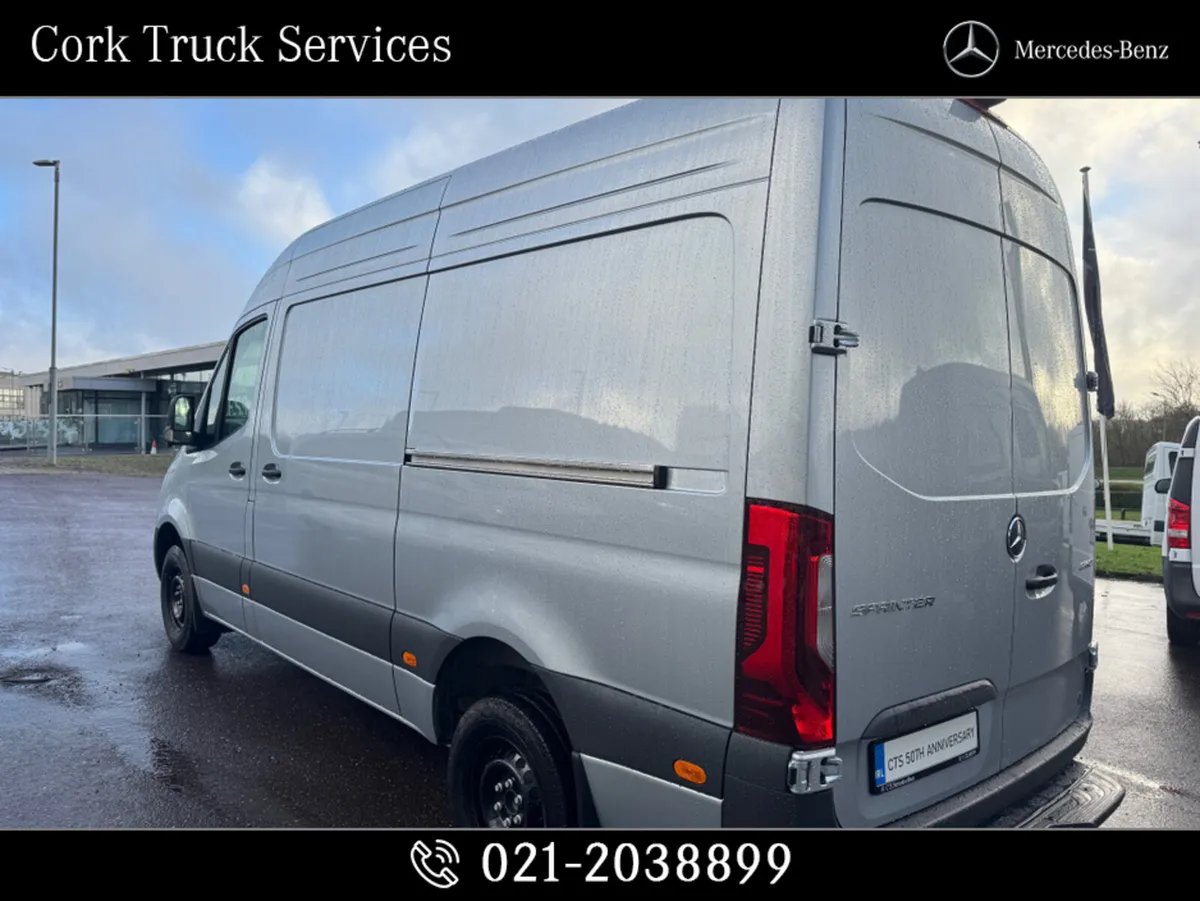 Mercedes-Benz Sprinter 319.36 Select Automatic CTS - Image 3