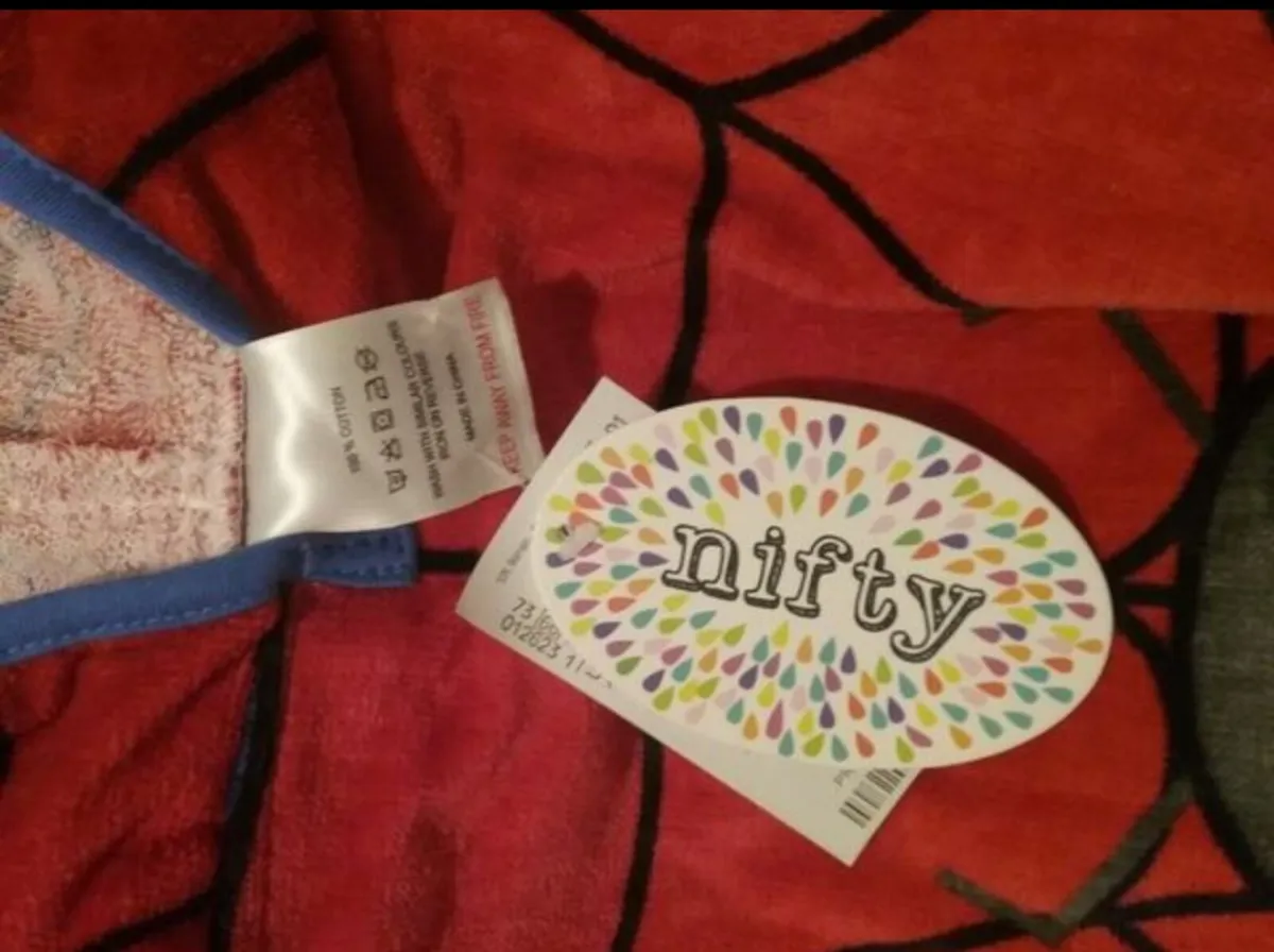 Bath Hooded Towel NEW - Image 2