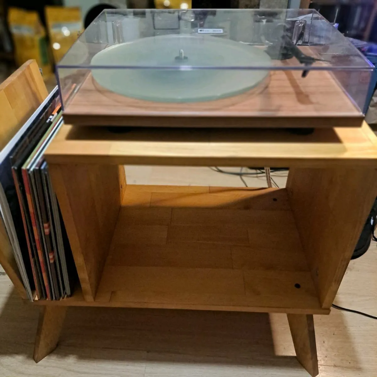 Turntable T1 EVO  Pro-Ject Audio System and stand - Image 1