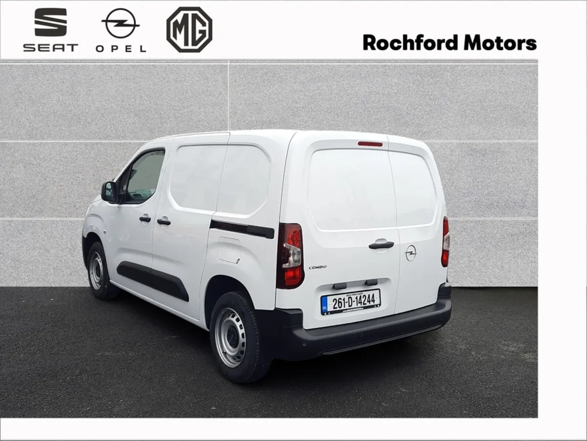 Opel Combo L1H1 Komfort 1.5D 100HP - Image 4