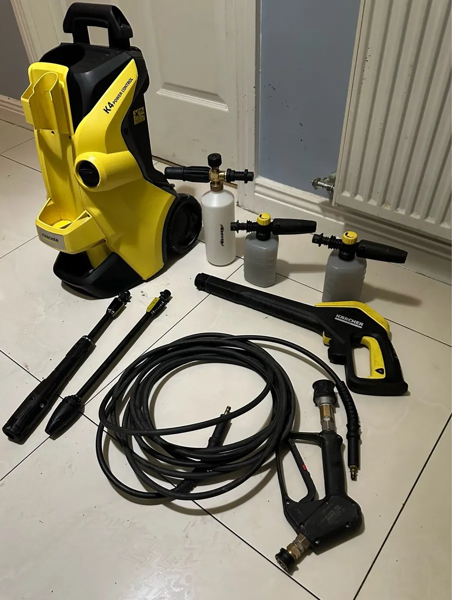 Karcher k4 with accessories - Image 1