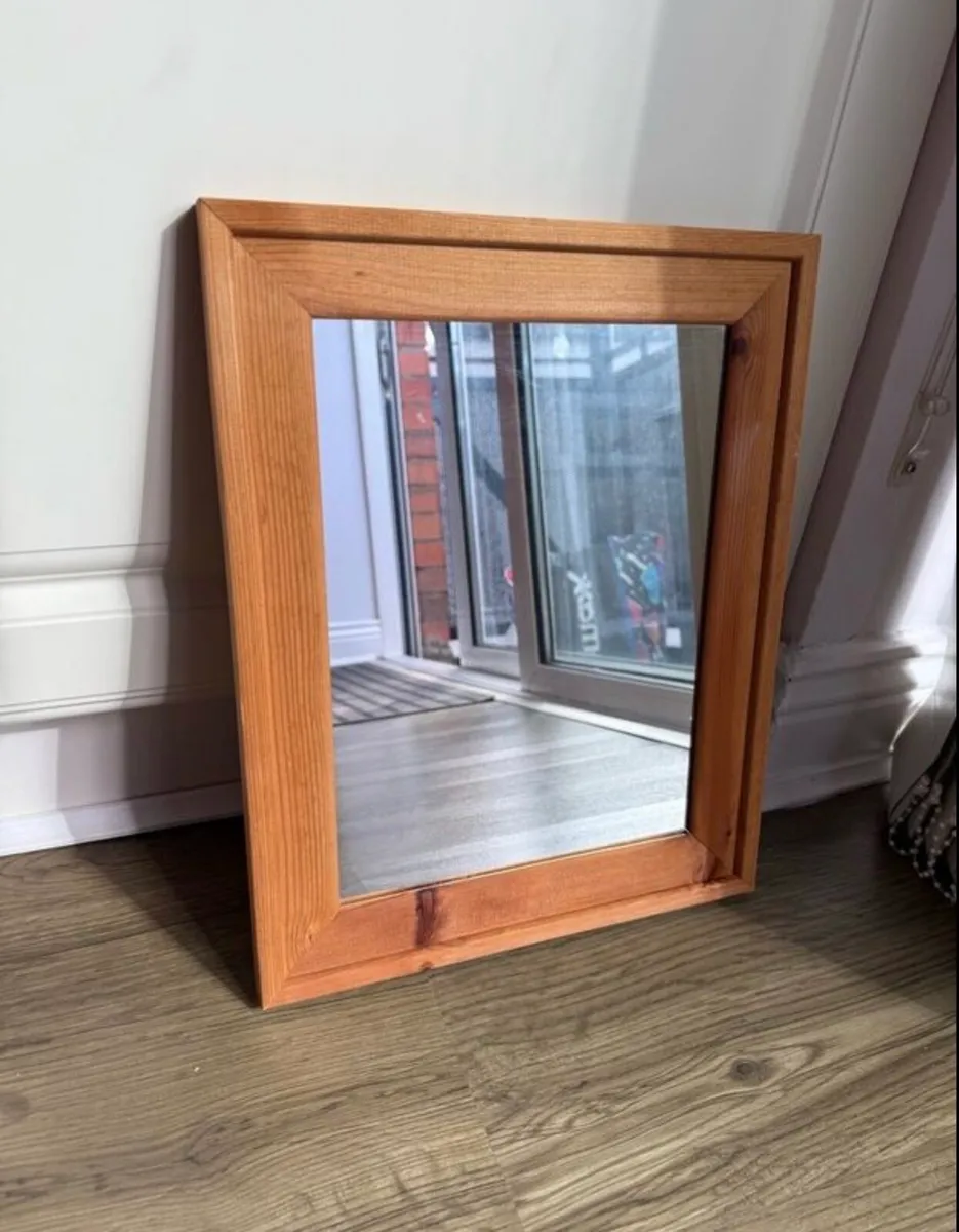 Wooden mirror in very good condition - Image 1