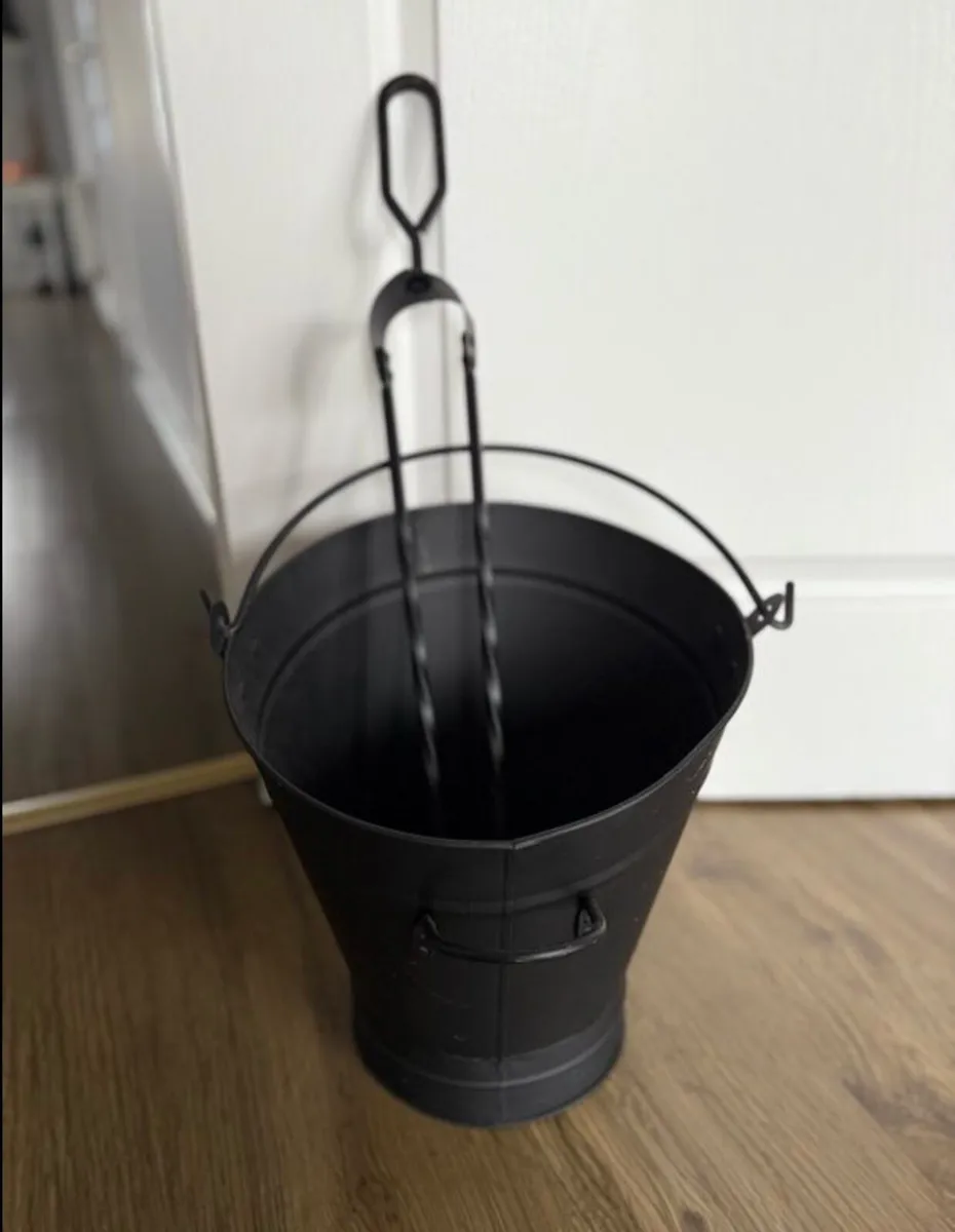 Coal bucket, great condition - Image 3