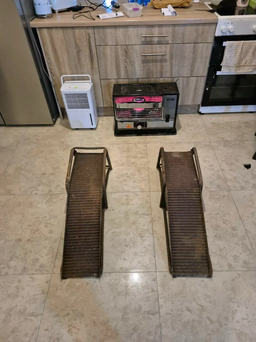 2 TONNES CAR RAMPS Weight Capacity: These ramps CA - Image 4