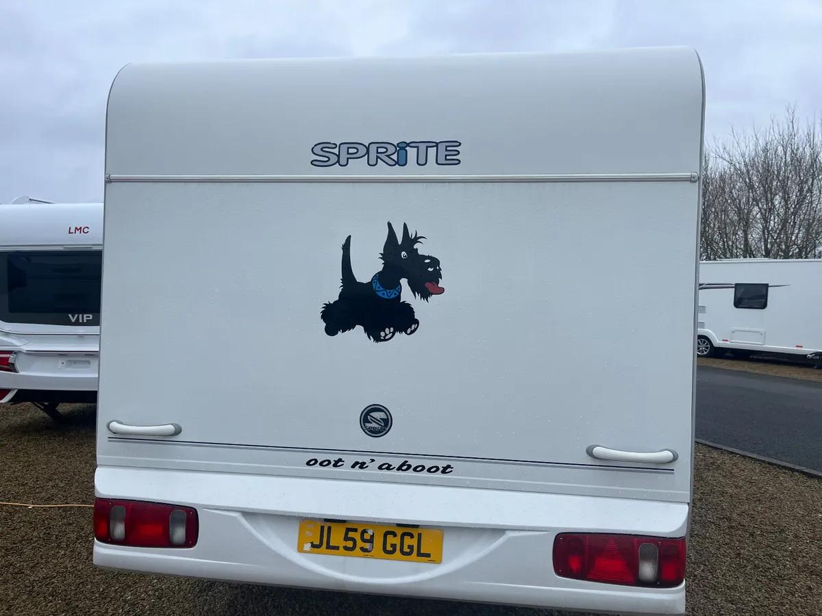 2009 SWIFT SPRITE ALPINE 4 4/5 BERTH CARAVAN!! - Image 4