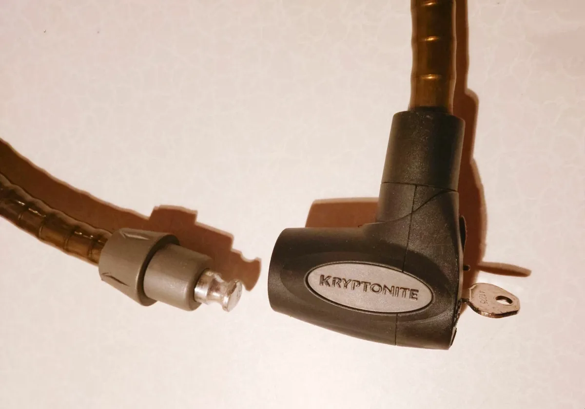 KRYPTONITE BIKE LOCK. - Image 3